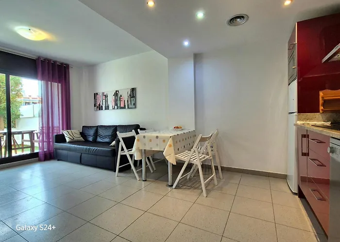 Belice&parking * Lloret de Mar